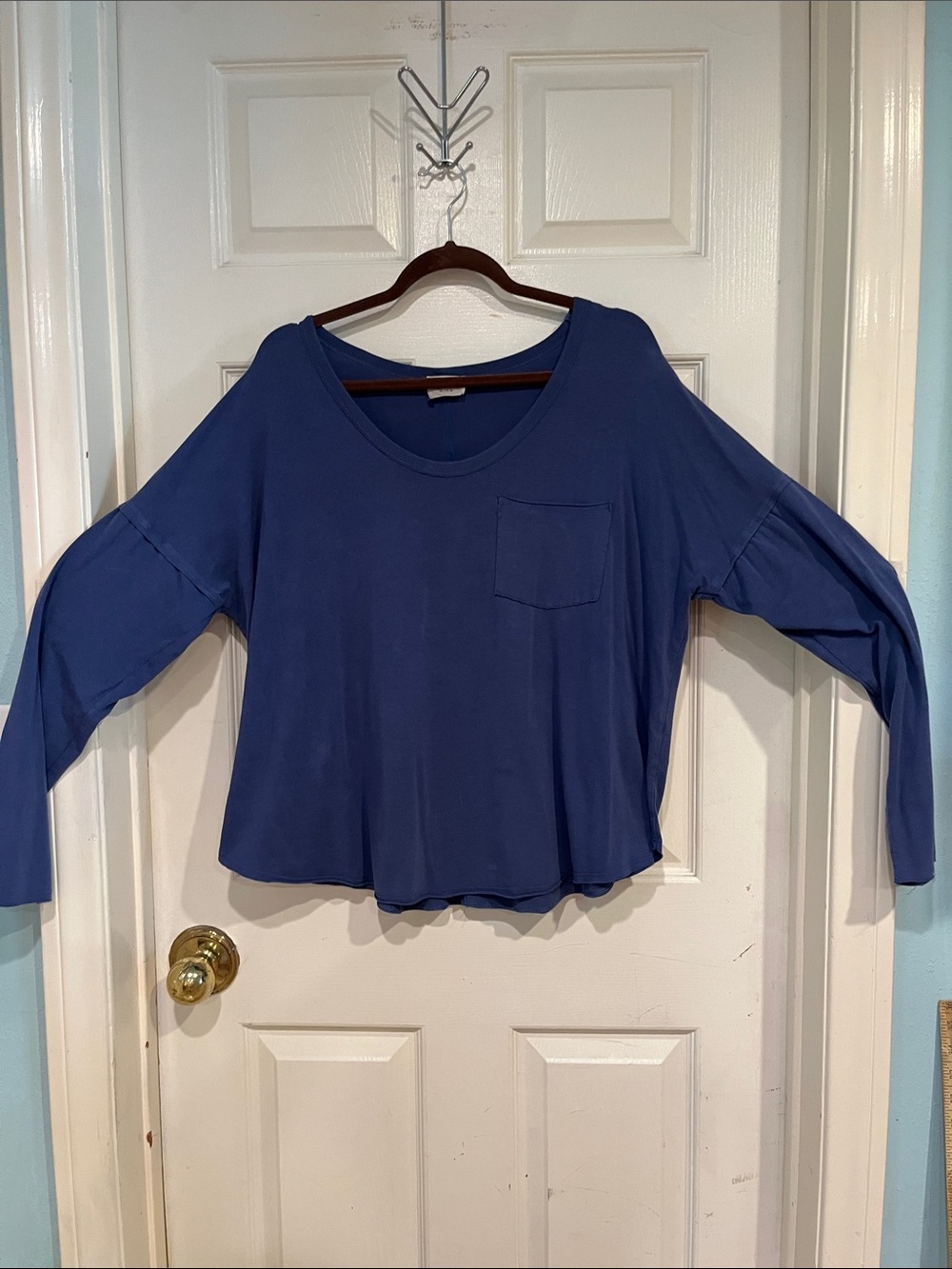 Scoop Neck Oversized Long Sleeve Tissue Tee size L-XL